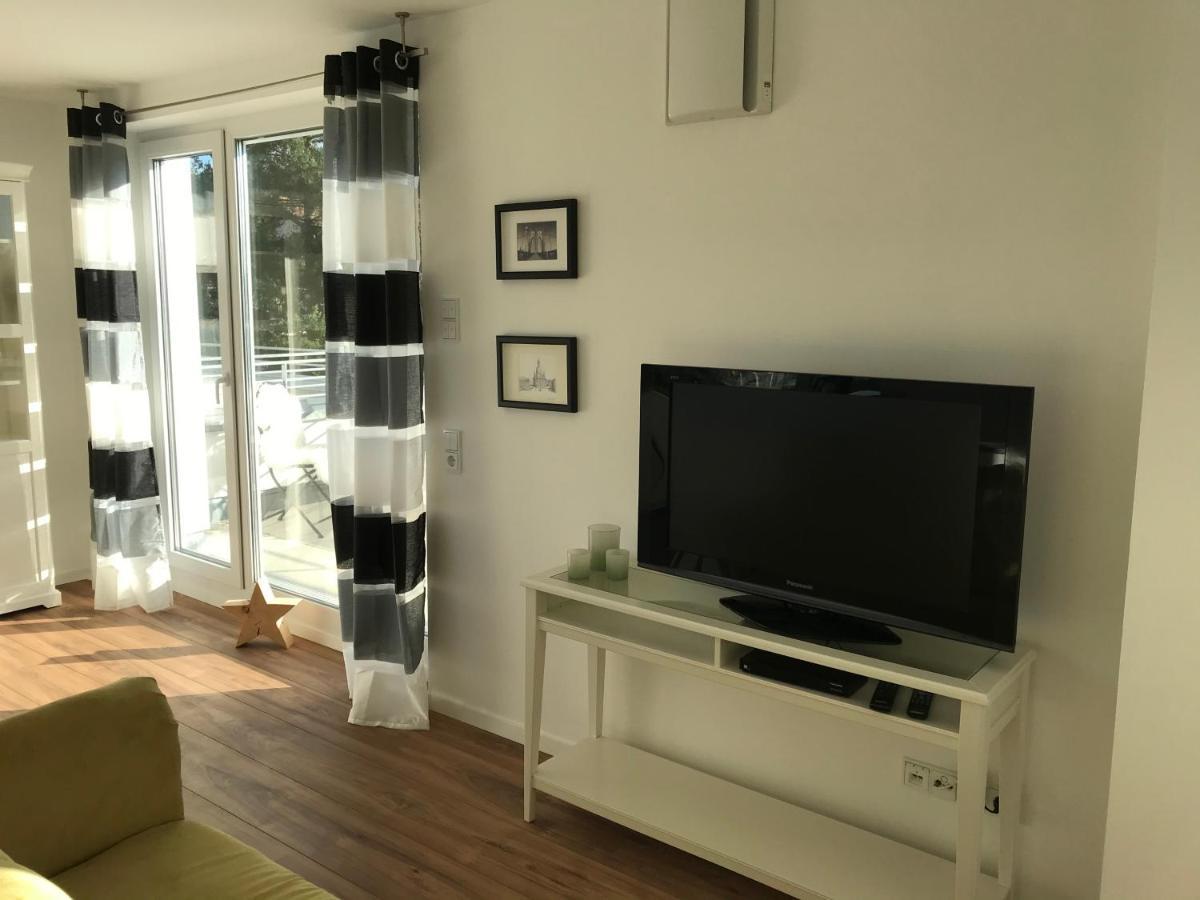 Attika In Freiburg -gundelfingen Mit Großer Dachterrasse Apartment