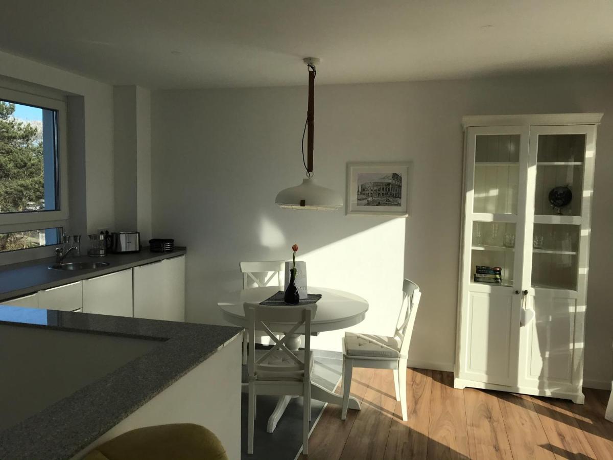 Apartment Attika In Freiburg -gundelfingen Mit Großer Dachterrasse